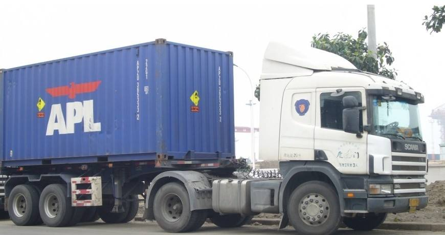 危险品拖车货柜标识要求，盐田危险品拖车案例图